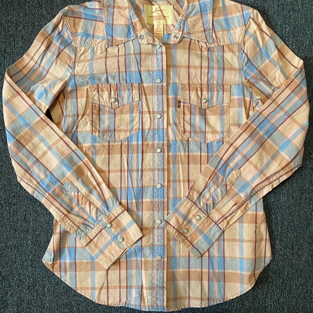 Levi's Woman's Checkered Shirt - Blue and Tan